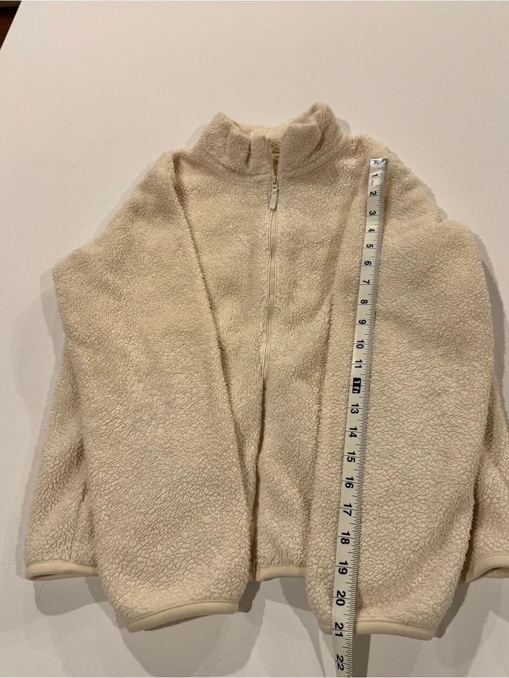 Uniqlo Kids Fluffy Yarn Fleece Full Zip Jacket Size 13 Cream Sherpa Stand Collar